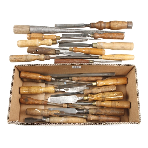 601 - 20 chisels and gouges G