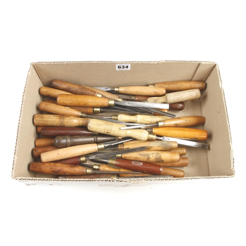 634 - 39 carving tools G+