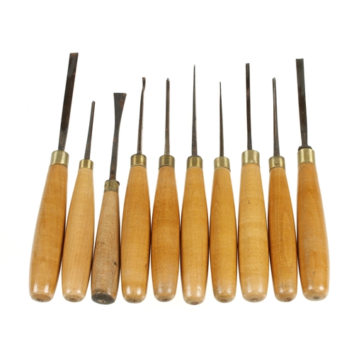 682 - A set of 10 little used fine carving tools by HERRING with beech handles G++