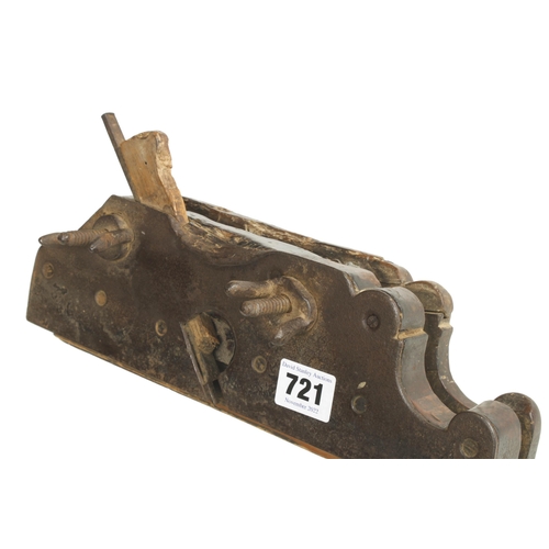 721 - A 17/18c Italian plough plane, worn and repaired G-