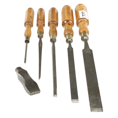 727 - 6 chisels 1/16