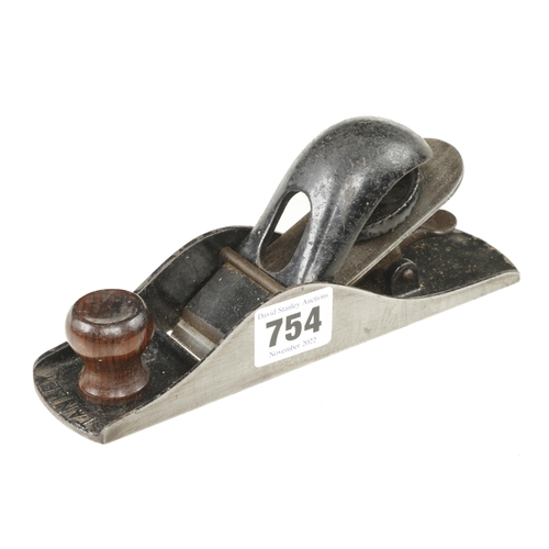 754 - A STANLEY Rule & Level No 120 block plane G++