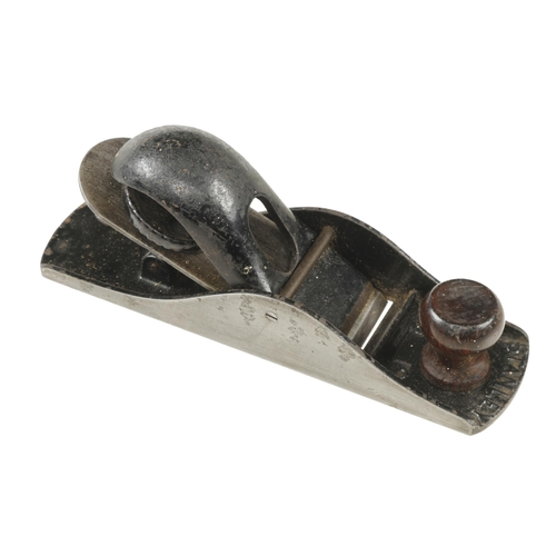 754 - A STANLEY Rule & Level No 120 block plane G++