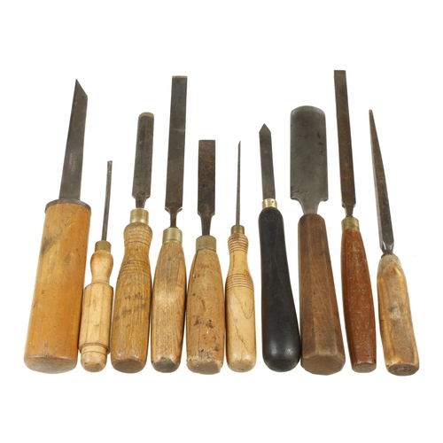 8 - 20 chisels and gouges G+