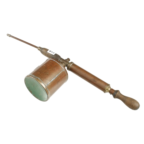 813 - A most unusual copper oiler 22