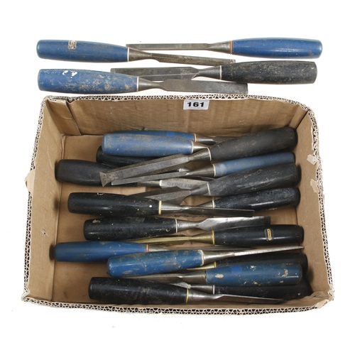 161 - 21 STANLEY chisels with resin handles G