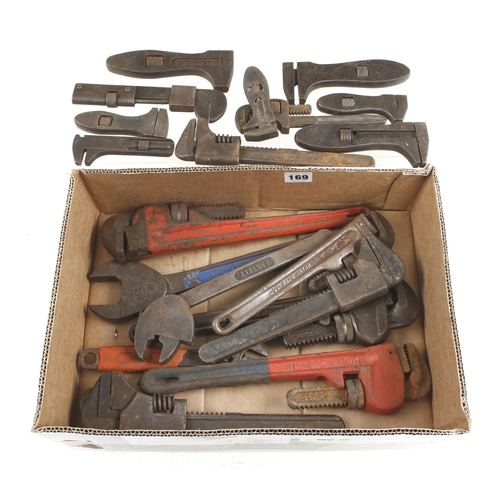 169 - 20 small Stilson and other wrenches G