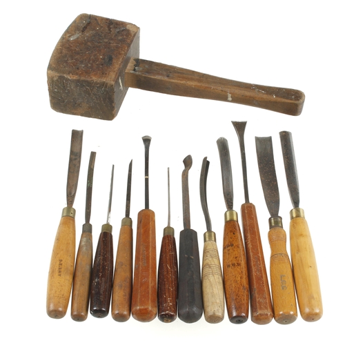 183 - 12 carving tools and a mallet G+