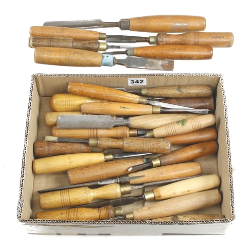342 - 25 chisels and gouges G