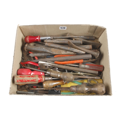 539 - Quantity of snips, grips and screwdrivers G