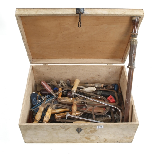 595 - A box of tools G