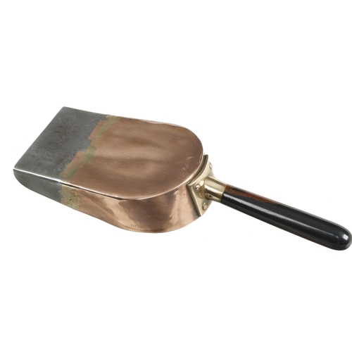 64 - A quality copper bank coin shovel with d/t steel wear plate and coromandel handle G+