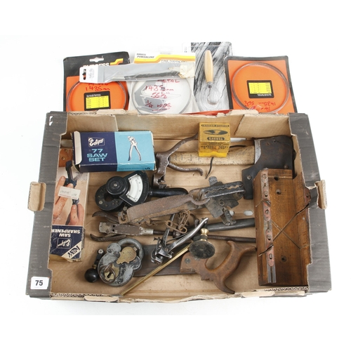 75 - A box of tools G