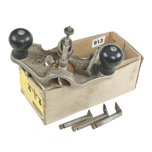 913 - A recent STANLEY No 12-71 router c/w 4 cutters, fence and depth stop in orig box G++