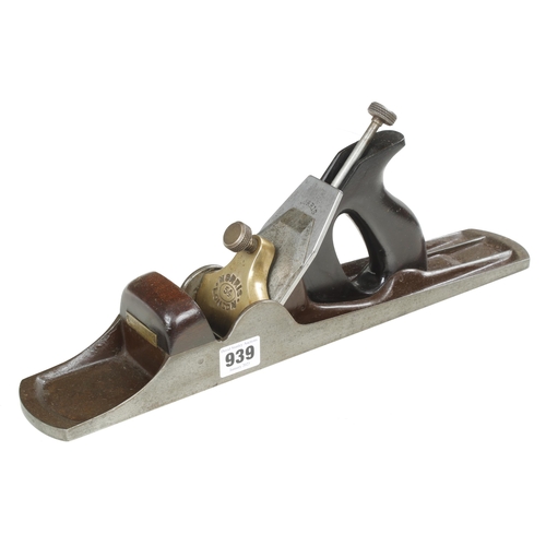 939 - A NORRIS No 54 adjustable panel plane with walnut infill and handle, early Norris iron kaput G+