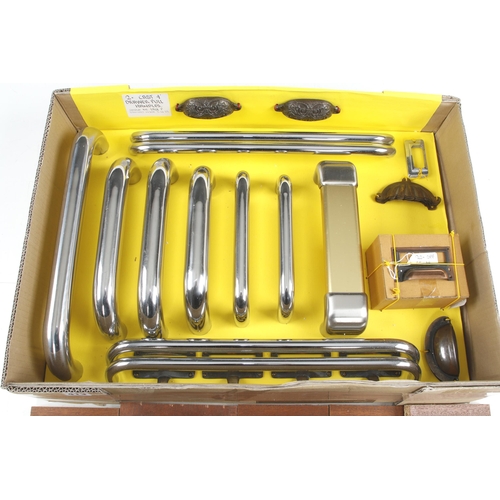 A quantity of new brass and chrome door and drawer handles etc N