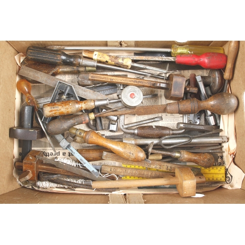 172 - A box of tools G