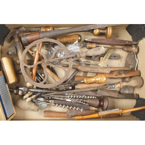 221 - A box of tools G