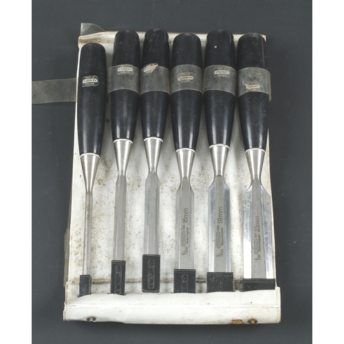 271 - A little used set of STANLEY bevel edge chisels with composite handles 6mm to 25mm G++