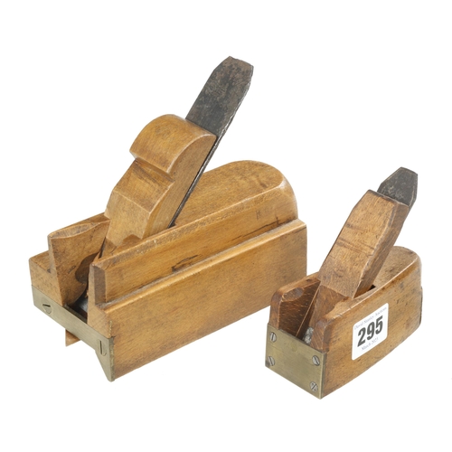 295 - A beech bullnose plane with brass front by ROUTLEDGE and a chamfer plane G++