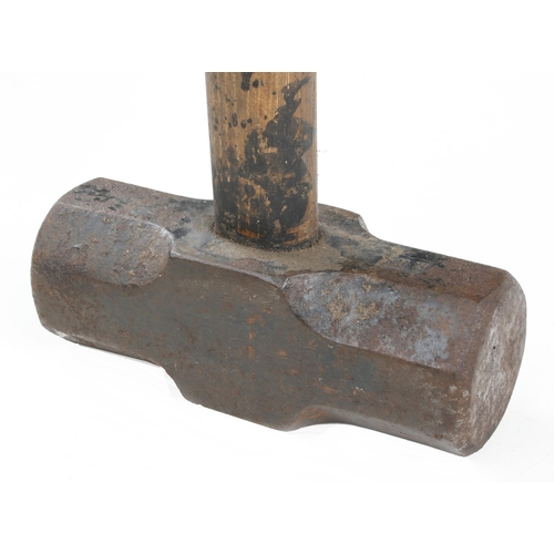 312 - A 15lbs sledge hammer G