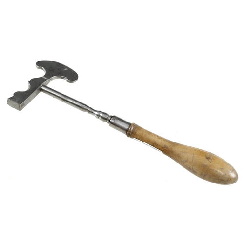 342 - A toffee hammer with turned handle G