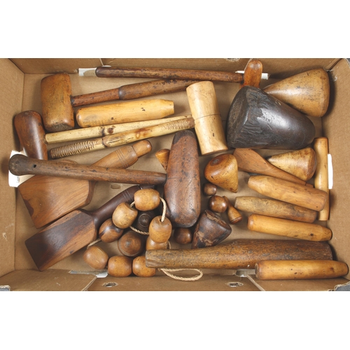 489 - A kit of 45 boxwood and lignum plumber's tools G++