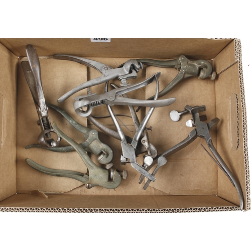 496 - 16 plier type saw sets G+