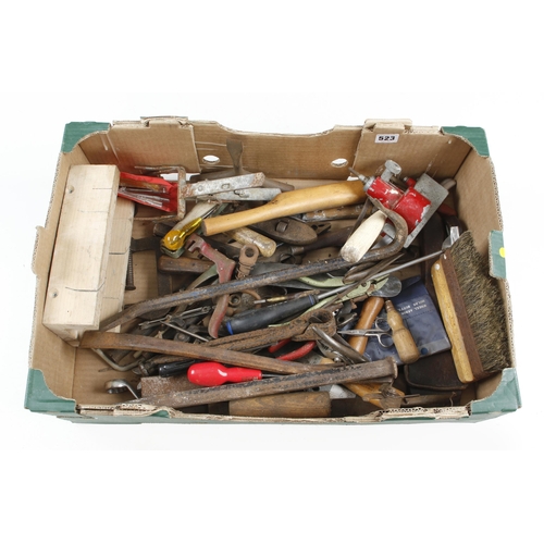 523 - A box of tools G