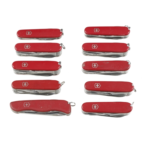 546 - Ten Swiss Army knives by VICTORINOX G+