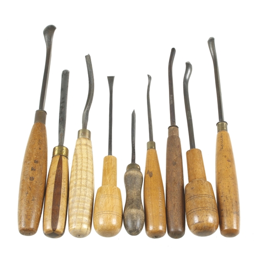 585 - 22 carving tools (to be followed by the next 7 lots from the same craftsman) G+