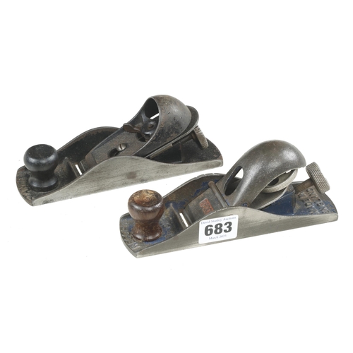 683 - STANLEY No 220 and RECORD No 0120 block planes G+