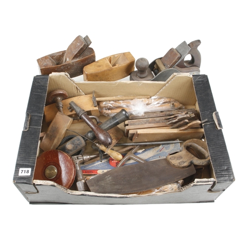 718 - A box of tools G