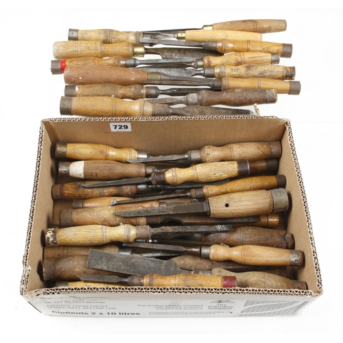 729 - 40 chisels and gouges G