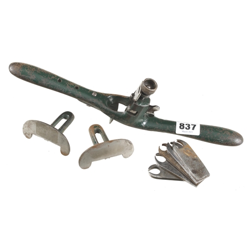 837 - A green PRESTON No 1388P adjustable quirk router c/w 6 cutters (4 by Preston) and two fences G