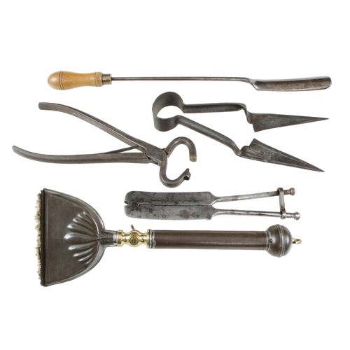 89 - A tooth rasp, castrating irons, bulls nose punch etc G