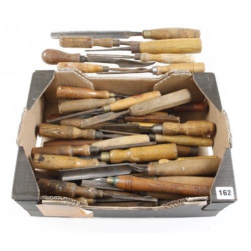 162 - 55 chisels and gouges G