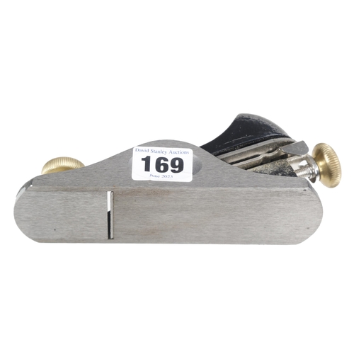 169 - An unused recent STANLEY block plane G++