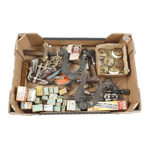 206 - A box of tools G