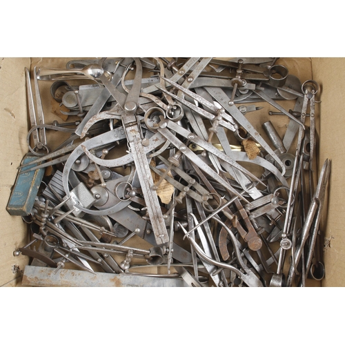 325 - A large quantity of calipers and dividers G