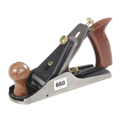 660 - A little used VERITAS No 4 1/2 smoother, two tiny pitting spots to sole o/w G++