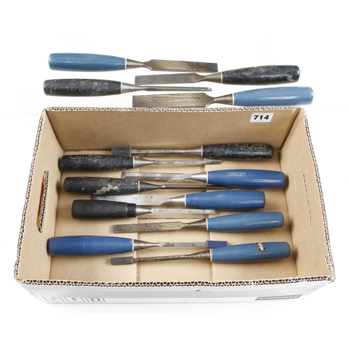 714 - 13 STANLEY chisels with composite handles G