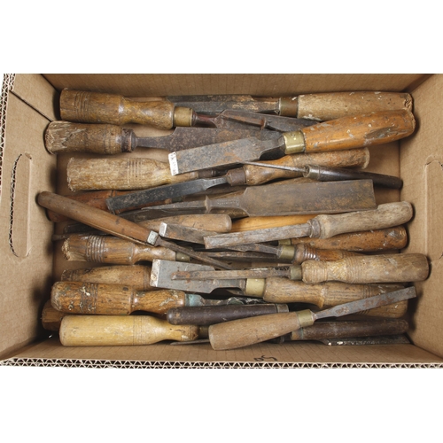 716 - 50 chisels and gouges G