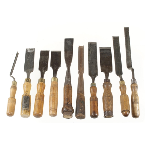 79 - Ten heavy duty chisels and gouges G