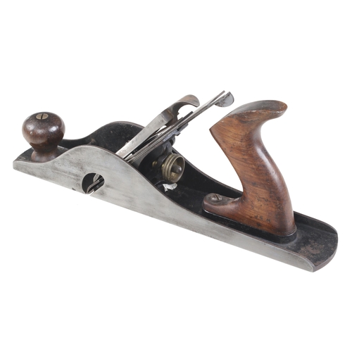 760 - A STANLEY No 10 rebate plane with orig iron G