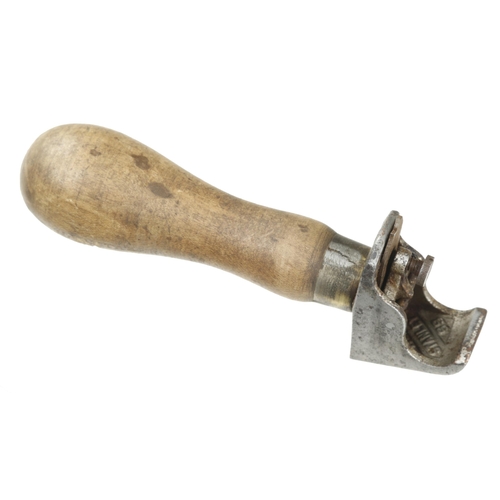 774 - A STANLEY No 69 hand beader with one iron G