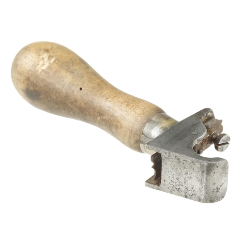 774 - A STANLEY No 69 hand beader with one iron G