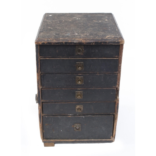 802 - A 6 drawer chest containing 102 carving tools and 6 handled shapes G+