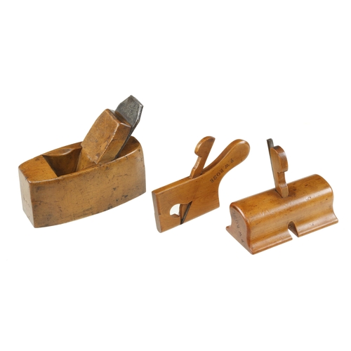 927 - A small boxwood smoother and two miniature boxwood planes G++