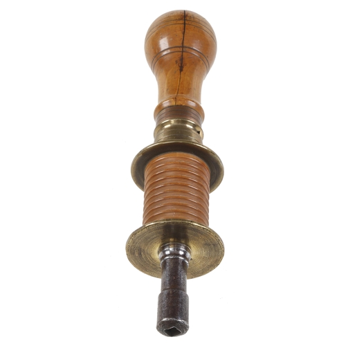 940 - An early, nice quality boxwood and brass bow drill, hair cracks to boxwood as shown o/w G++